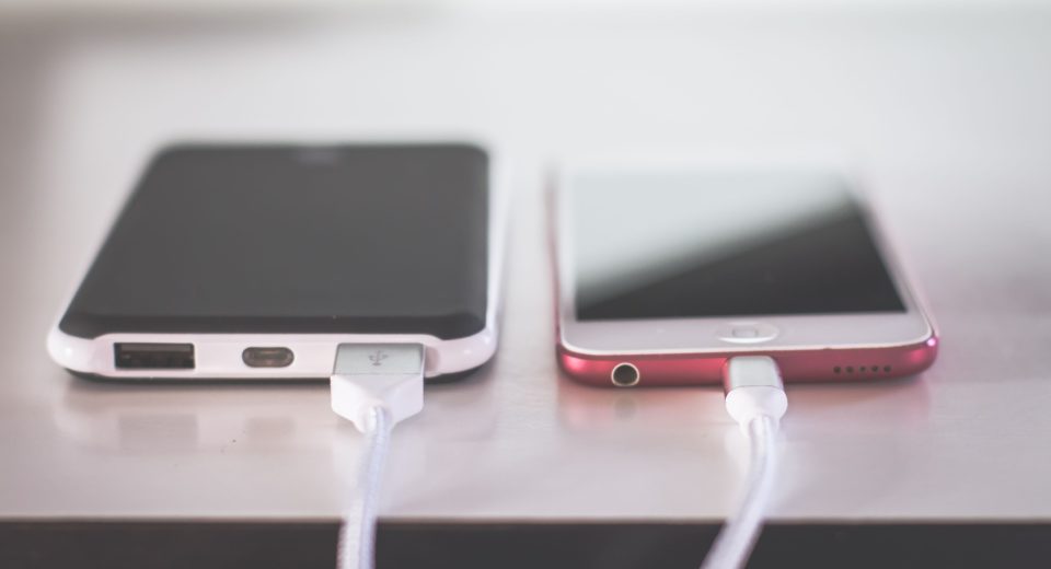 Швидка зарядка телефону через USB-C кабель