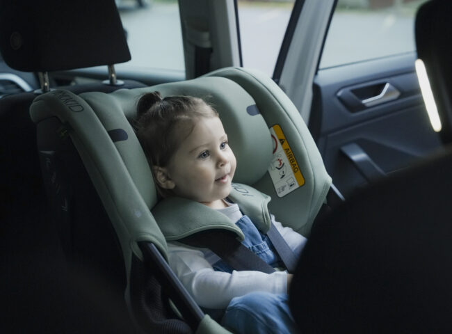 Axkid Spinkid 2, Volkswagen T-Roc. Axkid / Mynewsdesk, Media Use, 05.02.2025. Axkid Spinkid 2 в автомобілі Volkswagen T-Roc, фото пресслужби Axkid